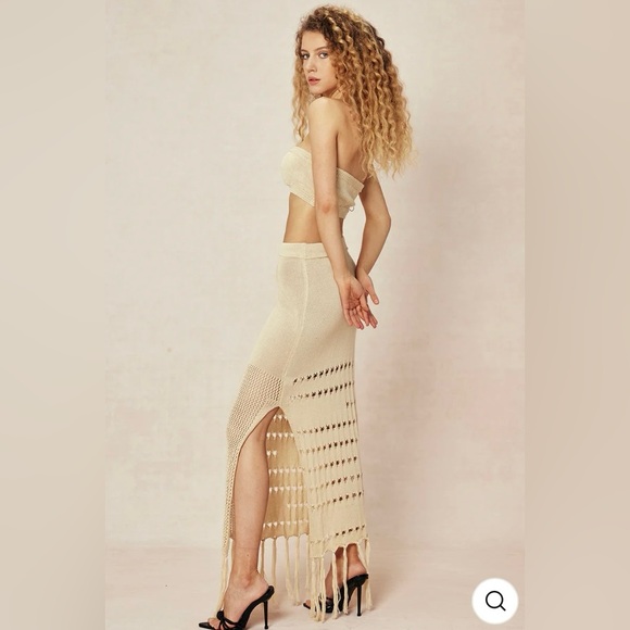 #33 MICAS TWO PIECE KNIT TUBE TOP AND TASSEL HEM SKIRT SET - Picture 4 of 12